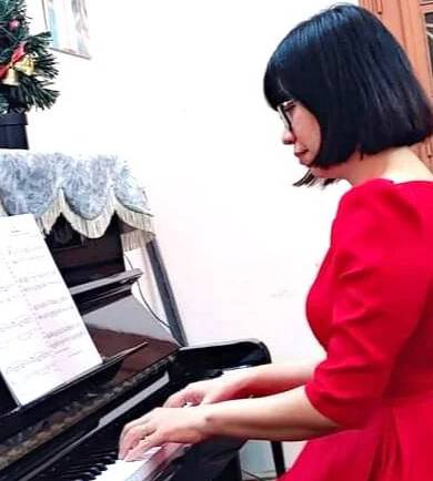 CỬ NHÂN XUẤT SẮC, GIẢNG VIÊN PIANO LƯU LAN PHƯƠNG