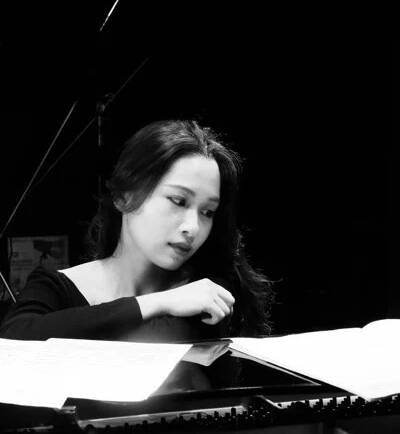 CỬ NHÂN XUẤT SẮC, GIẢNG VIÊN PIANO TẠ TRANG DUNG