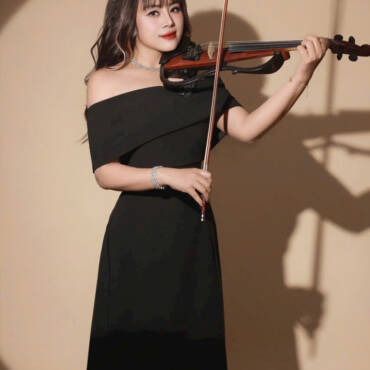 CỬ NHÂN, GIẢNG VIÊN VIOLIN LƯƠNG HẢI VÂN