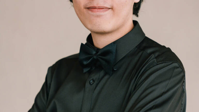 CỬ NHÂN, GIẢNG VIÊN PIANO LÊ ĐỨC ANH